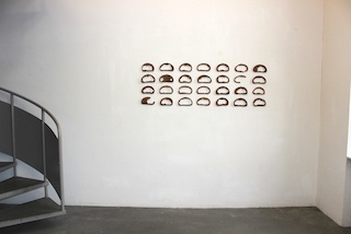 Installation im Vebikus Foyer: beiSpiel - Brot