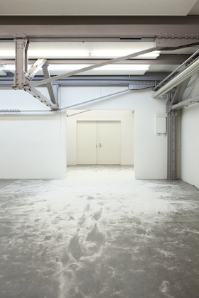 Toni Parpan & Manuel Kämpfer: Ohne Titel (Auftausalz), 2012