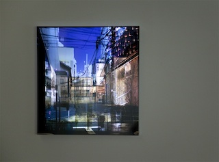 Platz, Videoprojektion auf Fotografie, 2012