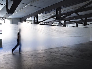 Paolo Rossi, Installation im Vebikus: Passage (with a Person)